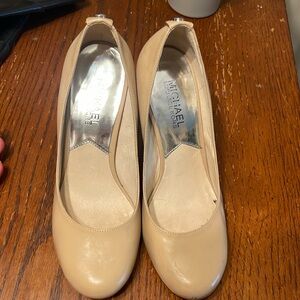 Michael Kors ladies pumps